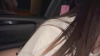 Uber driver fucks me outdoors in his car