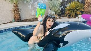 Melody Mynx Playful Pool Solo Low Res 540p