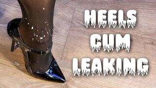 Black 12cm high heels with final cum leaking