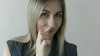 You collect your snot and stick it to the camera lens MP4 FULL HD 1080p