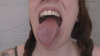 Glasses & Gape: 11-min Dental Speculum-Stretched Drool Session (WMV)