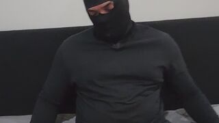 Size 10 Feet Footjob and 20 inch muscular calves cbt