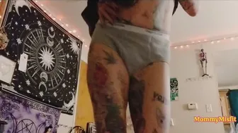Mommymisfit And Hillbilly Femdom