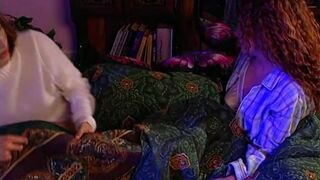 Two friends licking twats in bed