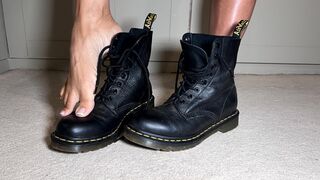 Dr Marten Boots