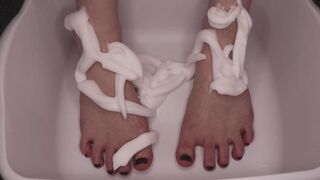 Foaming Up My Feet