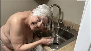 Kitchen Sink Shampoo And Condition, Lots Of Lather!