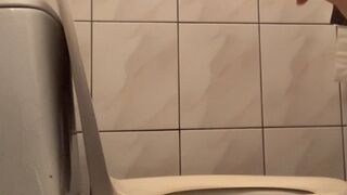 Sweet diarrhea, sweet pieces falling out of my asshole