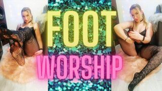 (86) FOOT WORSHIP