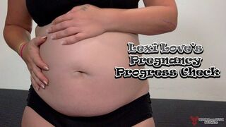 Lexi Love's Pregnancy Progress Check: Naked Weigh-In & Explicit Measurements
