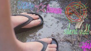 Spring Feet!: Babs Bear shows of her new flip flops!