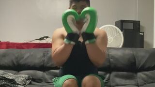 Little Mac tied up