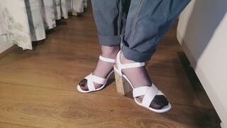 Feet Arrest