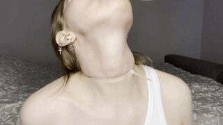 A pleasant throat game