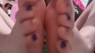 Pretend FOOTJOB