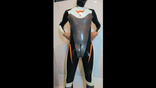 RUBBER SHOWER SERIES 3 [Gay Leather, Latex, Fetish]