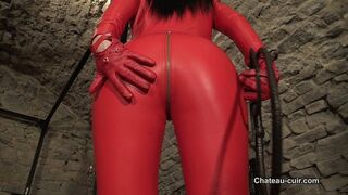 Leather Catsuit And Goddess Worship (MP4)