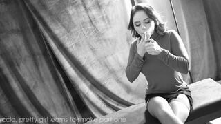 Smoking Erotica - Lucia Rossi solo smoking in 4K