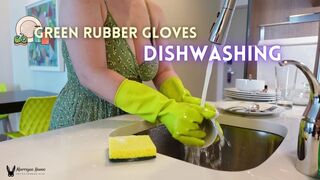 Green Rubber Gloves Dishwashing