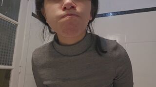 Brushing teeth and washing face and LOTION on my face no make up