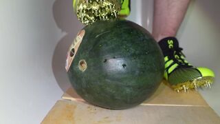 Saucony track spikes melon crush