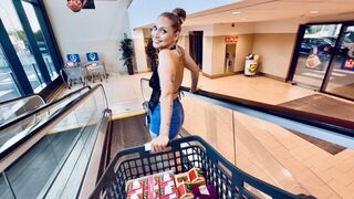 Public Blowjob in the supermarket