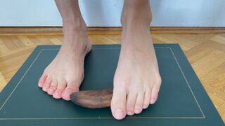 Foot Fetish Crushing Banana