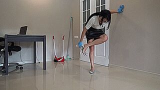 attempt to move the table m