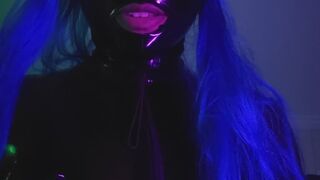 Latex Femdom KayaNicol