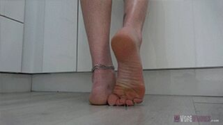 Scarlett's Tiny Pervy Roommate Eviction SFX 720 HD Giantess Vore
