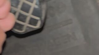 Pedal pumping + insulti + footjob