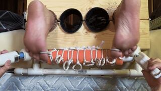 Intense Tickling II - intense tickle torment to big size 13 wide feet