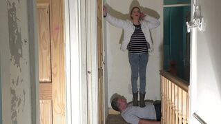 Chelsea Trampling On The Landing In Cow Girl Boots (4K)