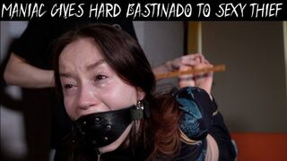 WRONG DOOR: MANIAC GIVES HARD BASTINADO TO SEXY THIEF (FHD)