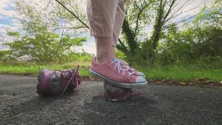 Converse Power, glitter meets its end