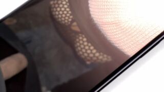 ! LATINA BLOWING BIGCOCK !
