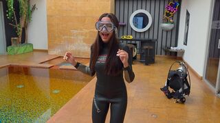 CAMILA INTRO TO SCUBA - SCUBA GEAR FETISH