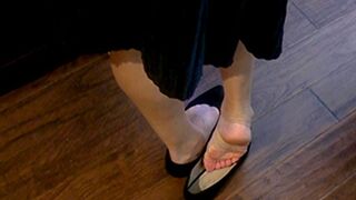 Real Estate Listing Agent Monica Merlot's Frenetic Shoeplay and Cum in Pants House Showing Tour (Full) - 720 mp4