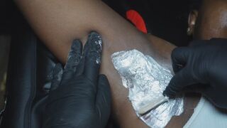 Casually Getting My Armpits Waxed + Girl Chat