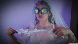 Post-Apocalyptic Bride
