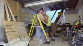 CONSTRUCTION SERVICE: Hi-Vis Oral Overtime in the Workshop
