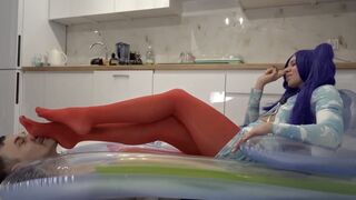 Miku Relaxing - Red Pantyhose On Man Face
