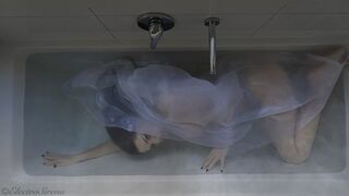 Topless Vampire Mermaid - Apparition