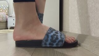 Stomping On My Tiny Slave After My Volleyball Practice MOV