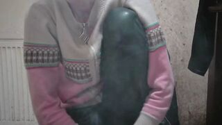 sweater smoking
