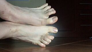 Mangie Feet 3