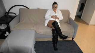 When boots are very exciting e