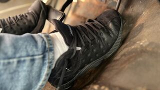 Black Jordan’s pumped it up then took a load