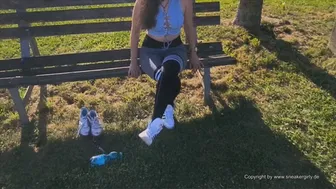 Girls In Sexy Sneakers