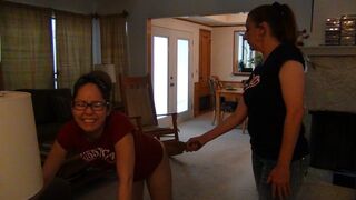 Arianna Paddles Skylar